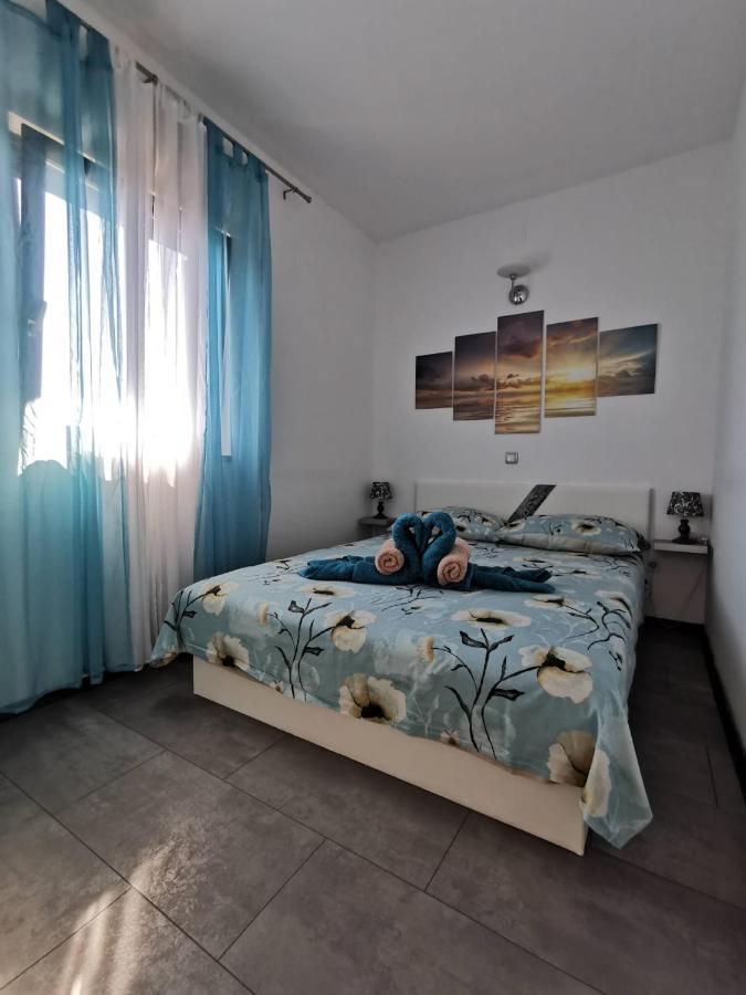 Apartmani Tajana Sukošan Buitenkant foto