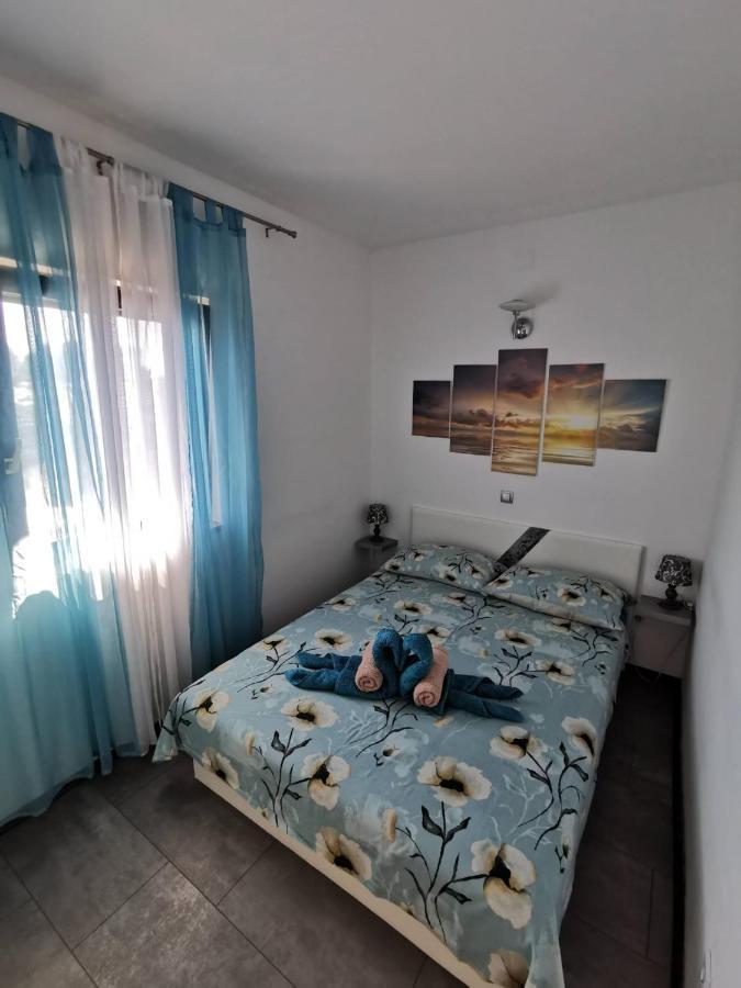 Apartmani Tajana Sukošan Buitenkant foto