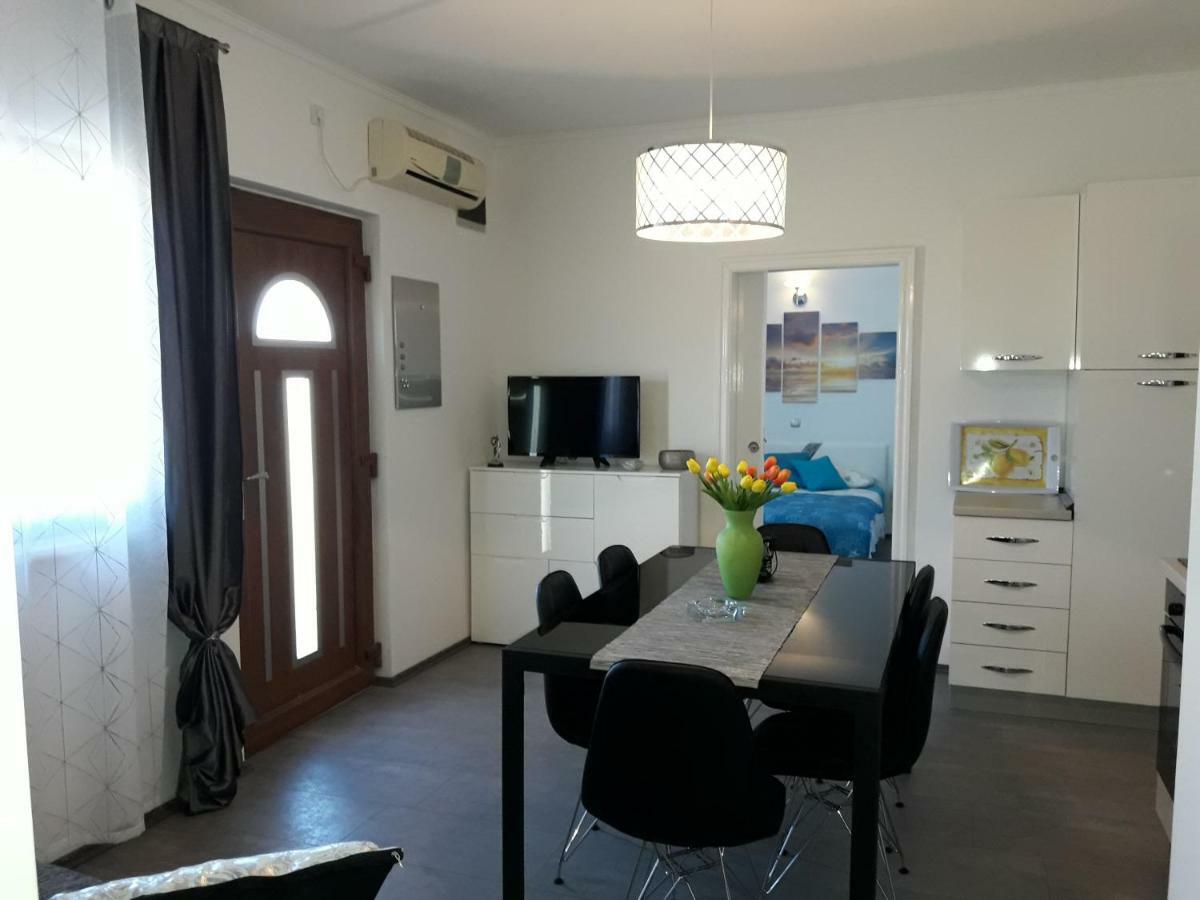 Apartmani Tajana Sukošan Buitenkant foto